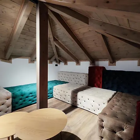 Palorto Hotell Gjirokastër