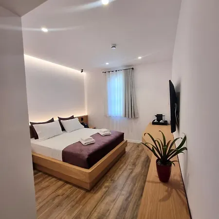 Palorto ジロカストラ