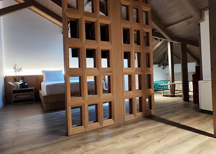 Palorto 酒店 Gjirokastër